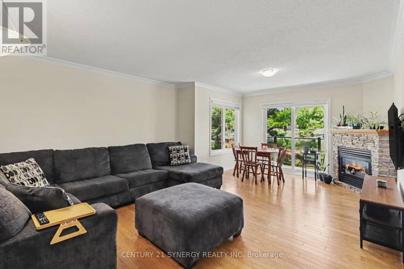 206 - 38 Charles Street — photo 13 of 40