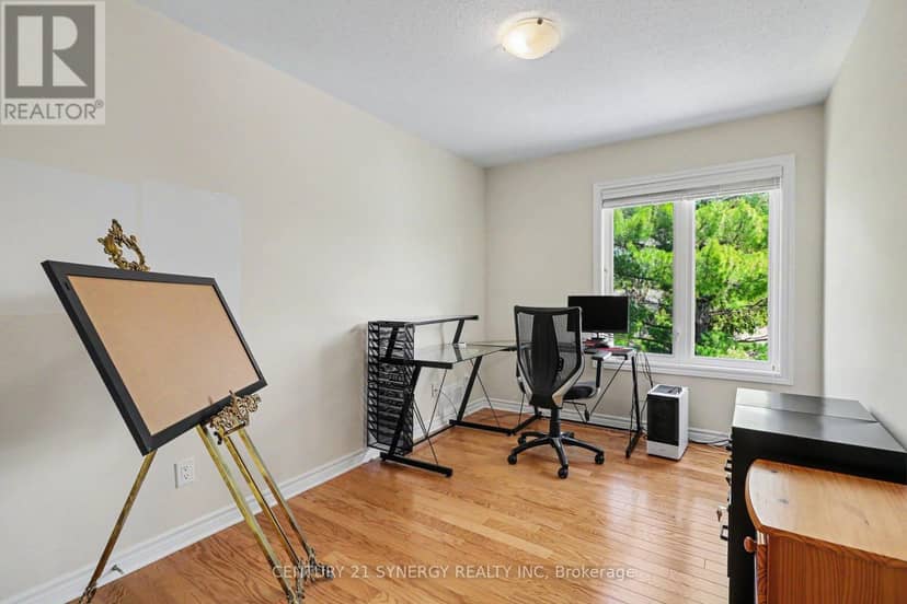 206 - 38 Charles Street — photo 23 of 40