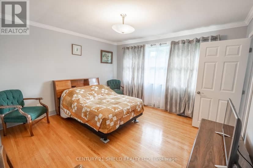 3477 Marydale Avenue — photo 16 of 25