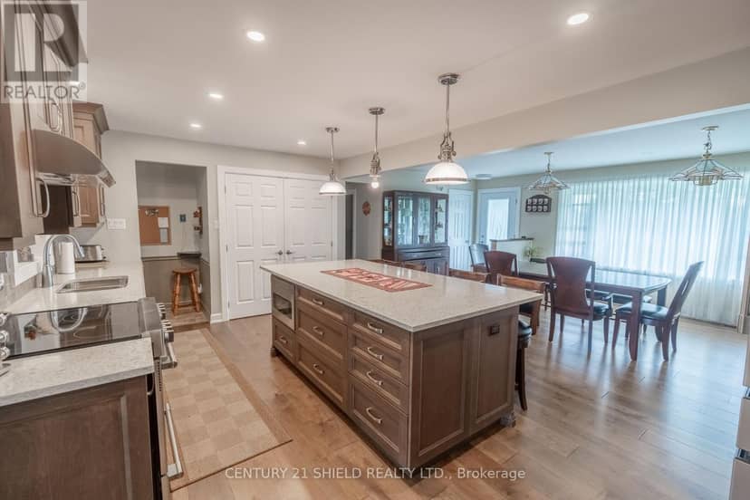 3477 Marydale Avenue, South Stormont, photo 5
