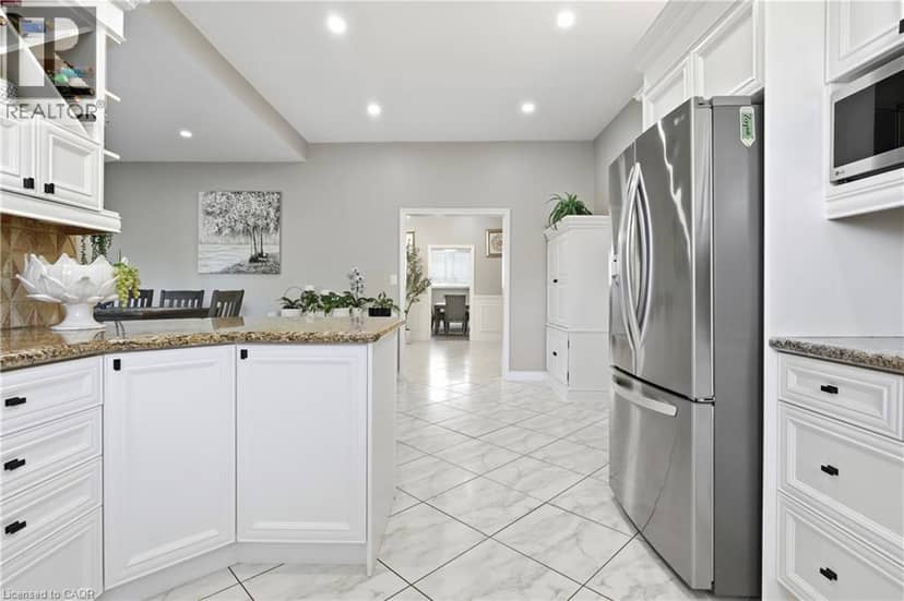 7105 YORK Drive — photo 12 of 40