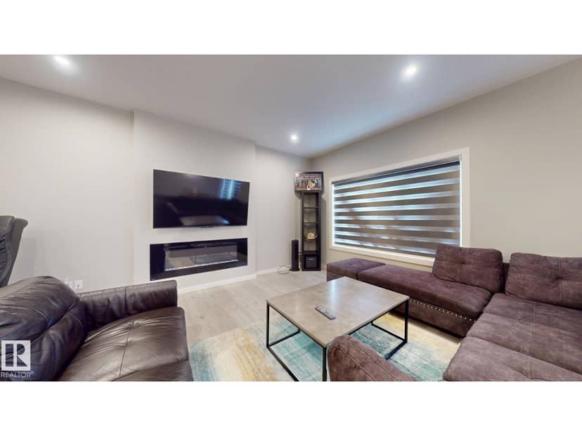 607 31 AV NW — photo 12 of 37