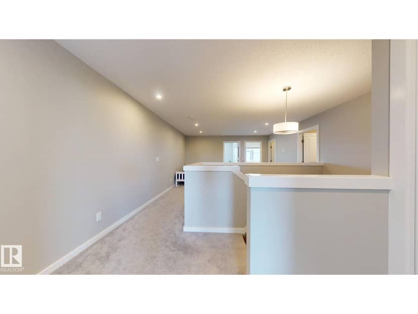 607 31 AV NW — photo 22 of 37
