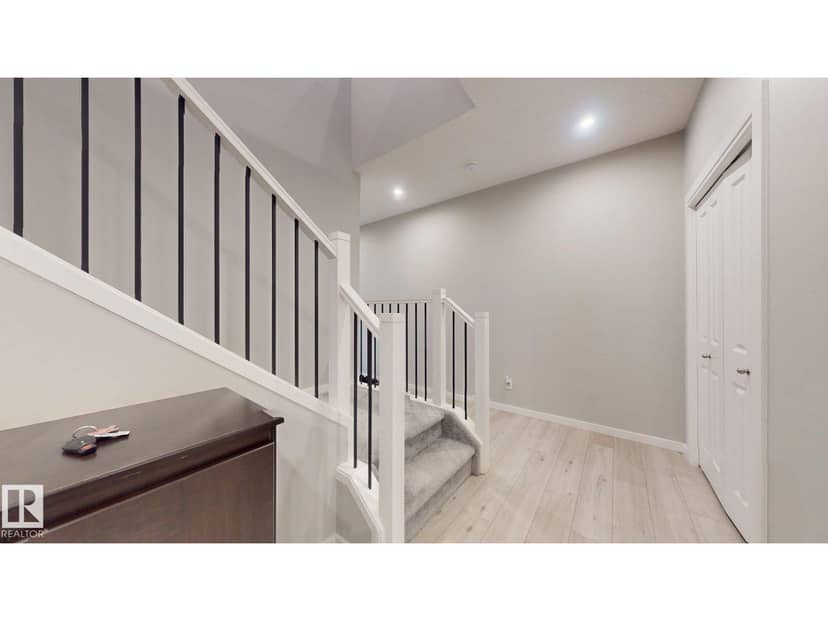 607 31 AV NW, Edmonton, photo 5