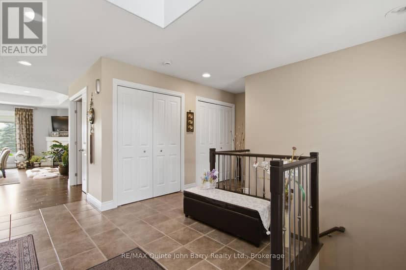 2 Pine Marsh Lane — photo 7 of 40