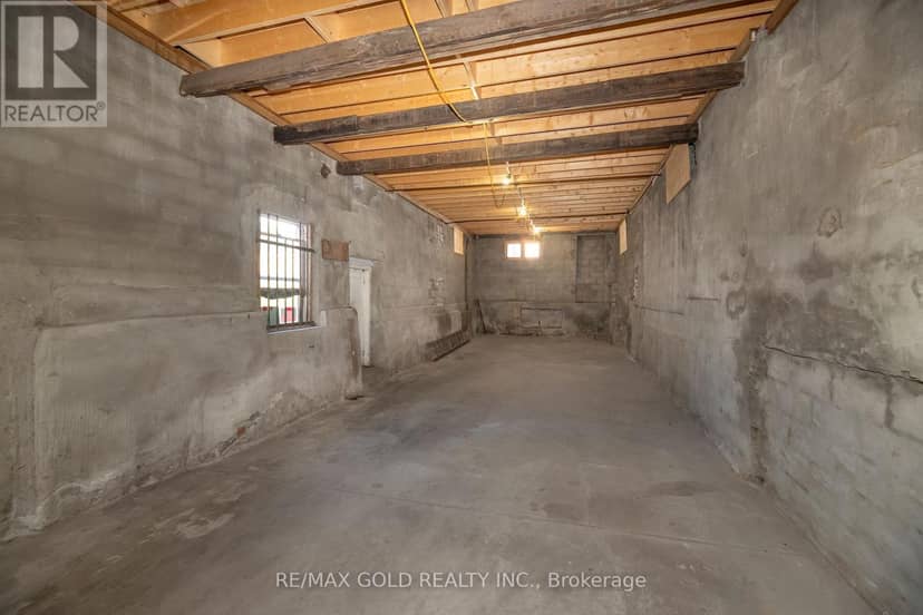 131R Millicent Street — photo 9 of 12