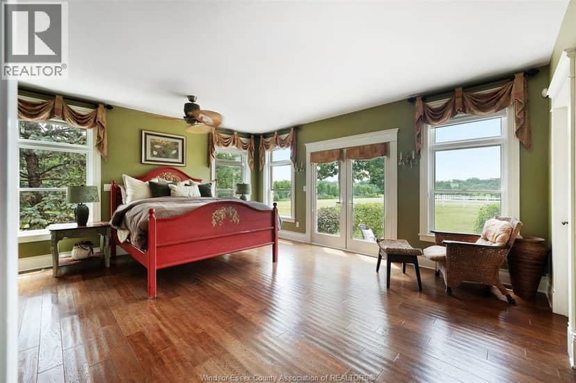 6811 Concession Rd 8 — photo 14 of 40