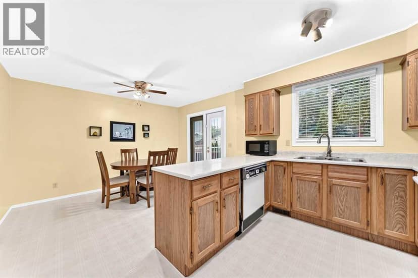 4008 46 Street SW, Calgary, photo 7