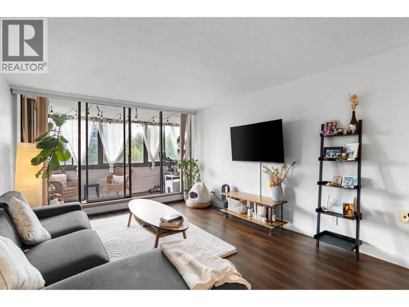 906 2020 BELLWOOD AVENUE, Burnaby