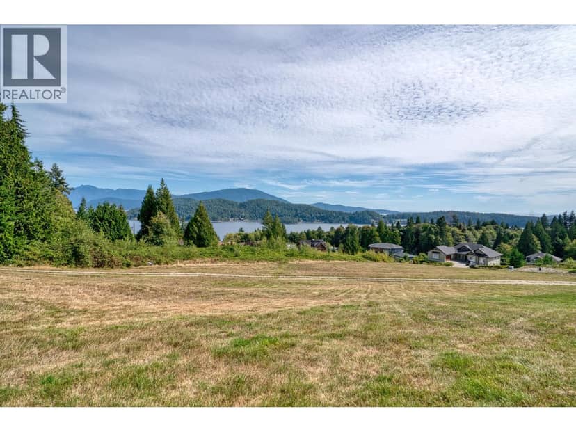 604 WOODLAND AVENUE, Gibsons, photo 5