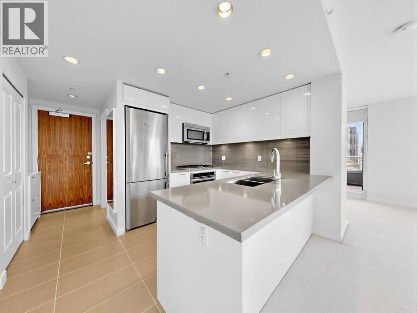 3302 4880 Bennett Street, Burnaby, photo 4
