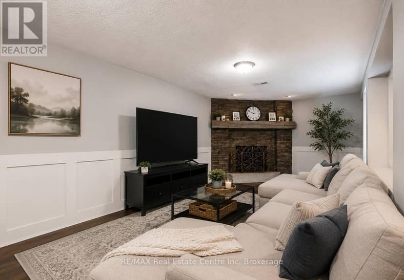 369 West Acres Drive — photo 10 of 16