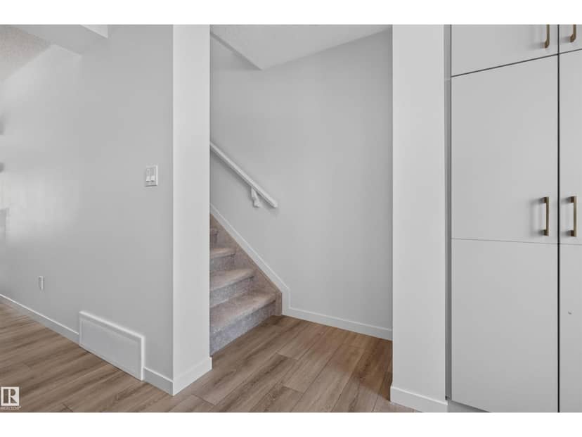 22709 84 AV NW — photo 14 of 34