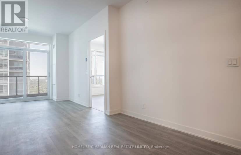 Listing 30289784 — photo 15 of 40