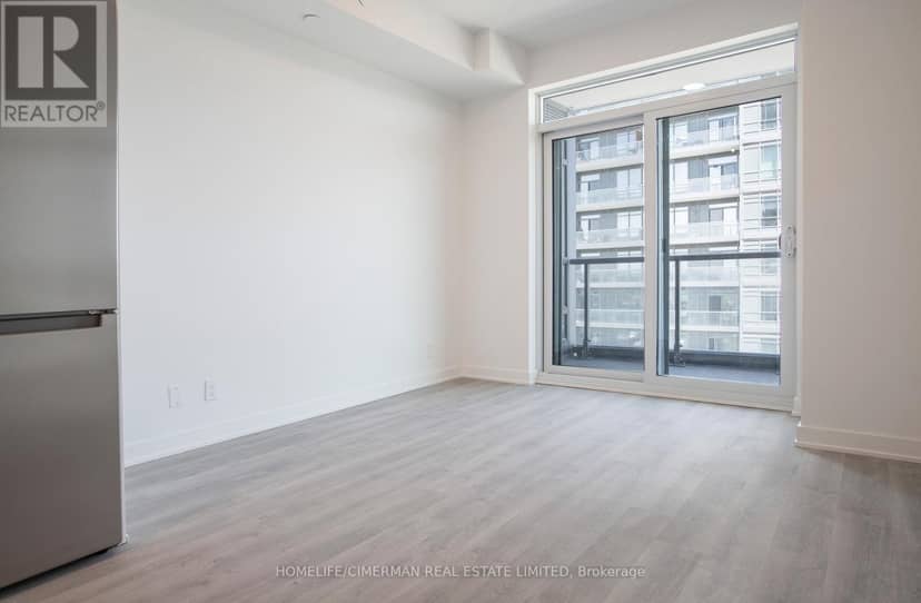 Listing 30289784 — photo 19 of 40