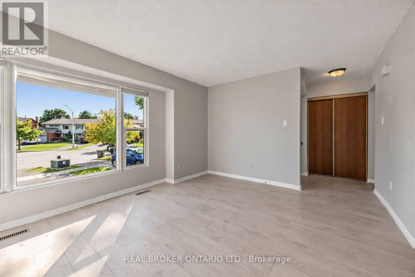 2733 Los Palmas Court — photo 5 of 32