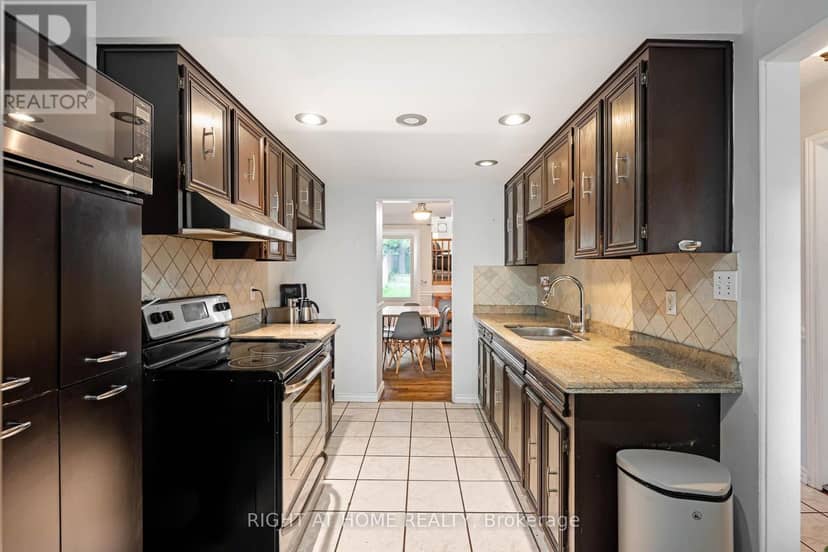 136 Elderwood Place — photo 12 of 40