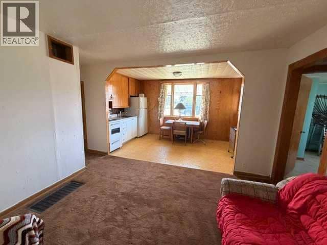 4908 51 Street — photo 11 of 32