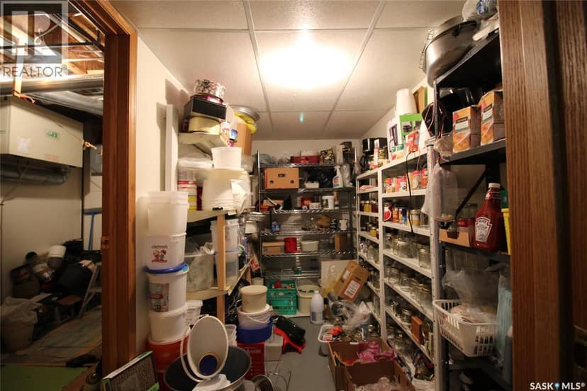 613 4th STREET W — photo 18 of 32