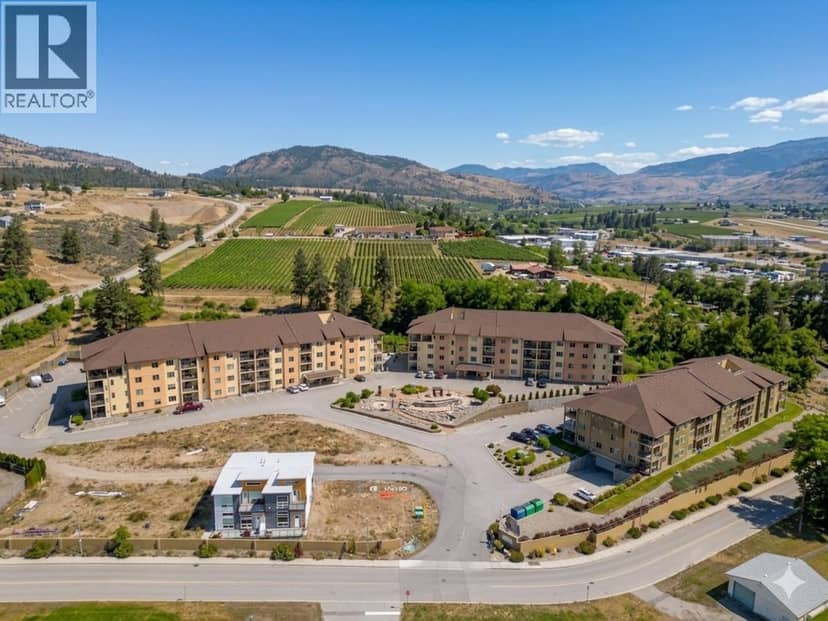 921 SPILLWAY Road Unit# 107B, Oliver