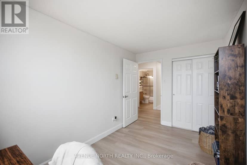 510 - 1440 Heron Road — photo 19 of 22