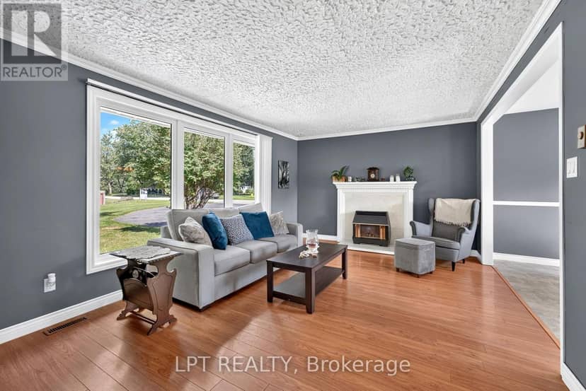 263 Richmond Street — photo 8 of 40