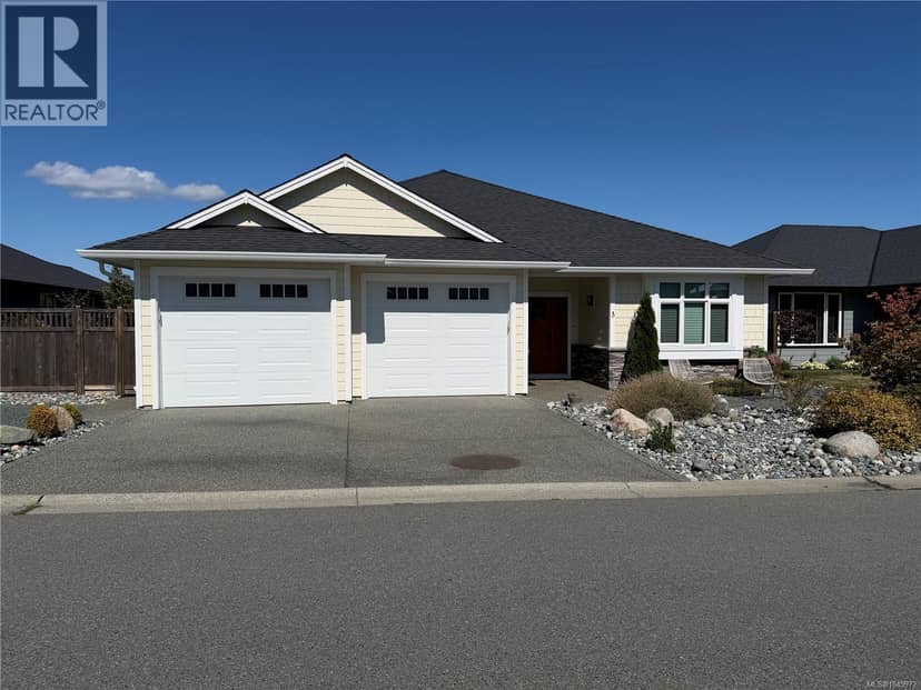 3 720 Russell Rd — photo 1 of 20