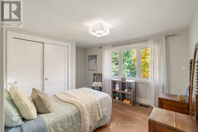 16 Briarfield Crescent — photo 20 of 40