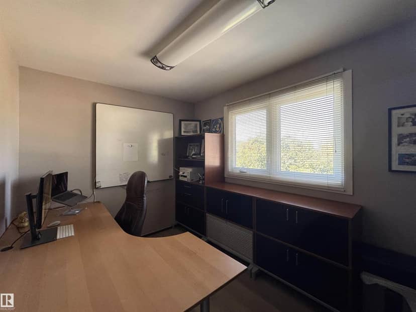 12137 50 ST NW — photo 21 of 33