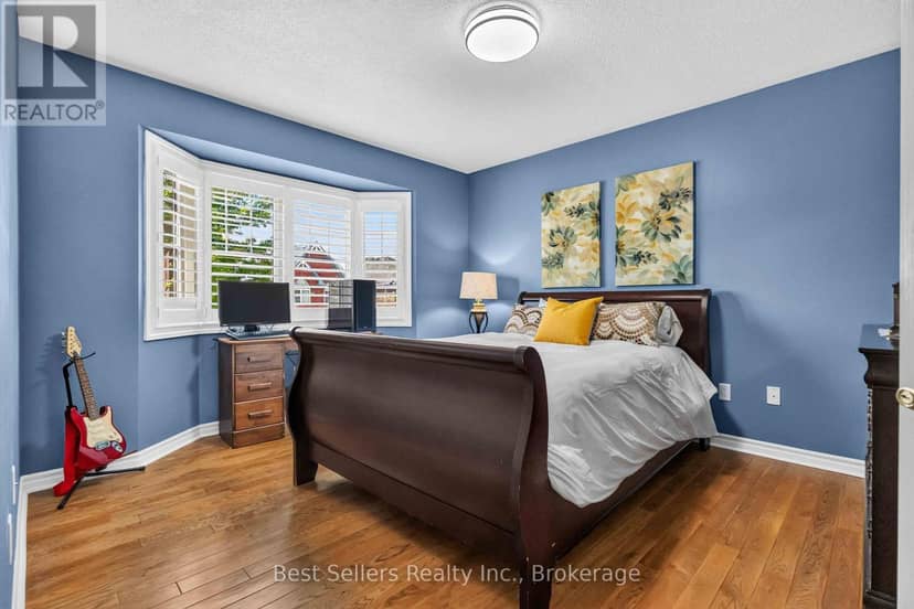 61 Braith Crescent — photo 31 of 40