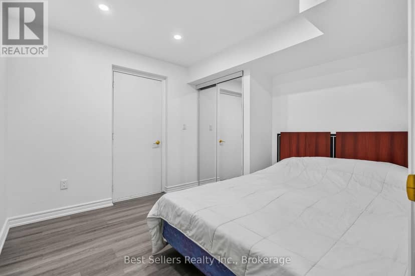 61 Braith Crescent — photo 37 of 40