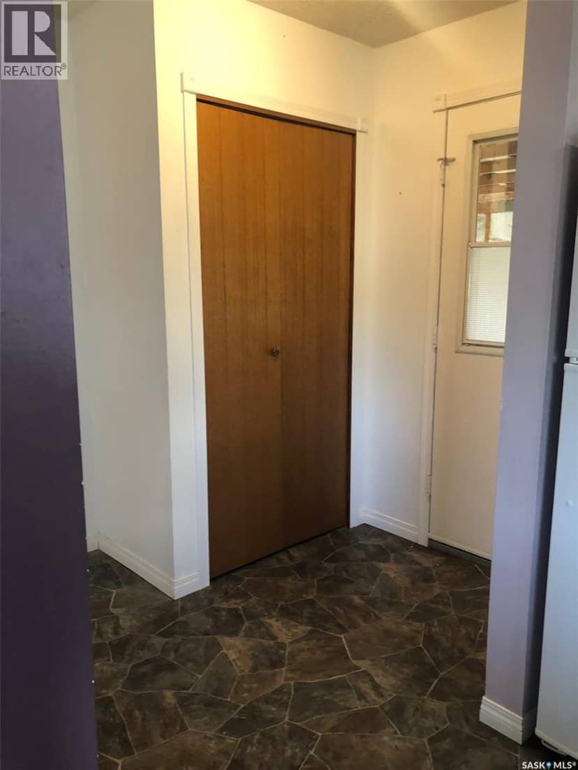 237 Fourth STREET NE — photo 17 of 40