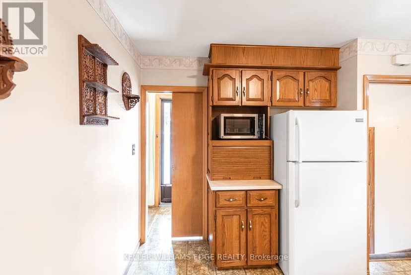 30 Goldfinch Road — photo 12 of 40