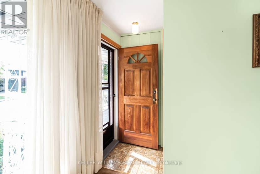 30 Goldfinch Road, Hamilton, photo 2
