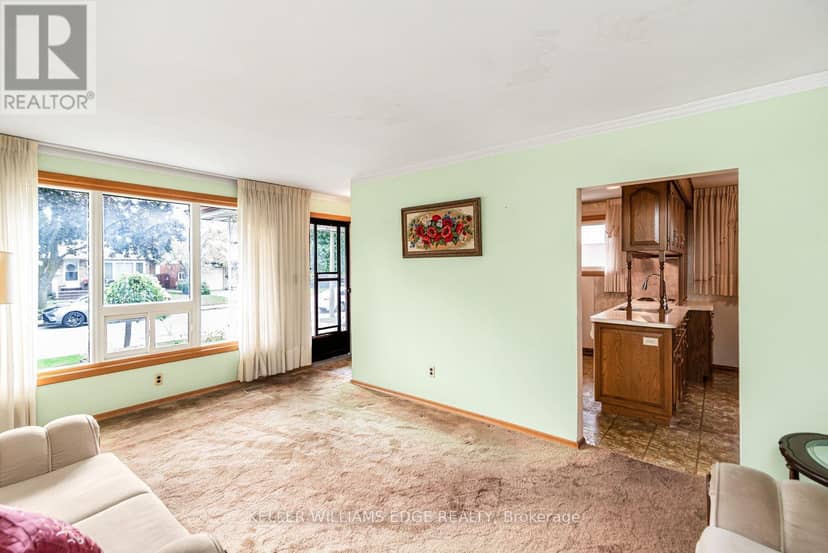 30 Goldfinch Road, Hamilton, photo 3