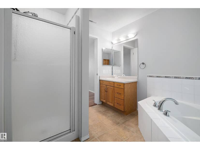 #401 237 Youville Dr E NW — photo 19 of 40
