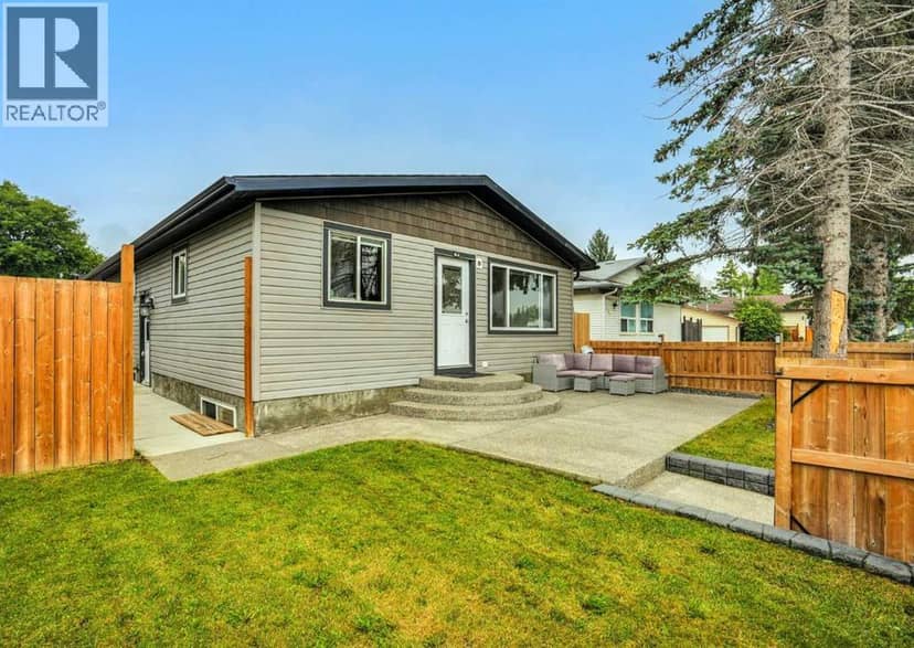896 Rundlecairn Way NE, Calgary, photo 2