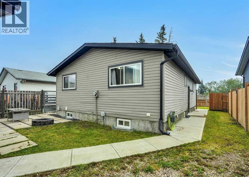 896 Rundlecairn Way NE — photo 26 of 38