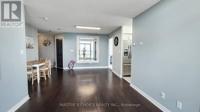 2805 - 18 Spring Garden Avenue — photo 11 of 40
