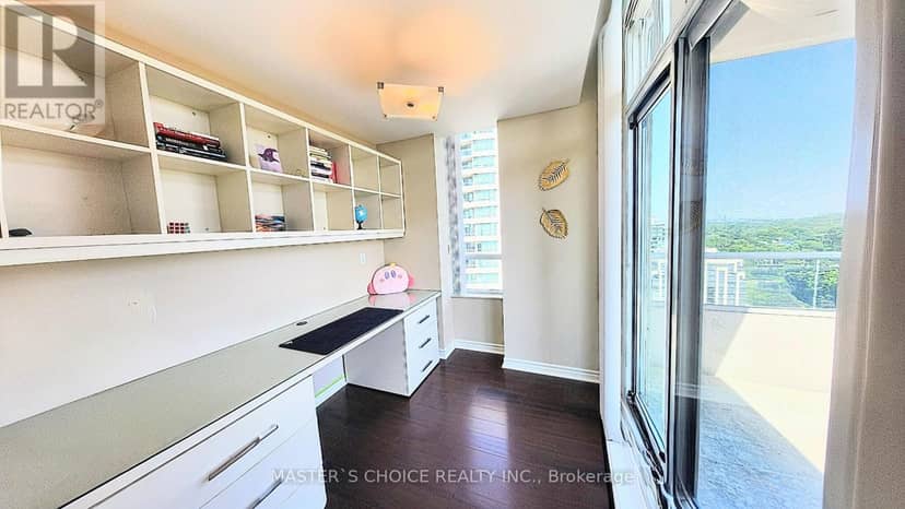 2805 - 18 Spring Garden Avenue — photo 23 of 40