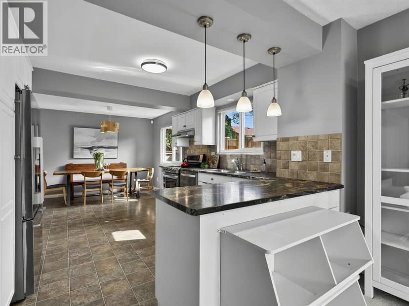 1206 SECRET COURT, Coquitlam, photo 6