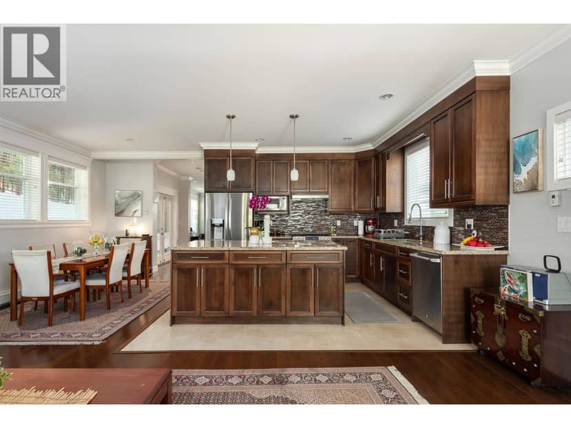 362 E 21ST STREET, North Vancouver, photo 2