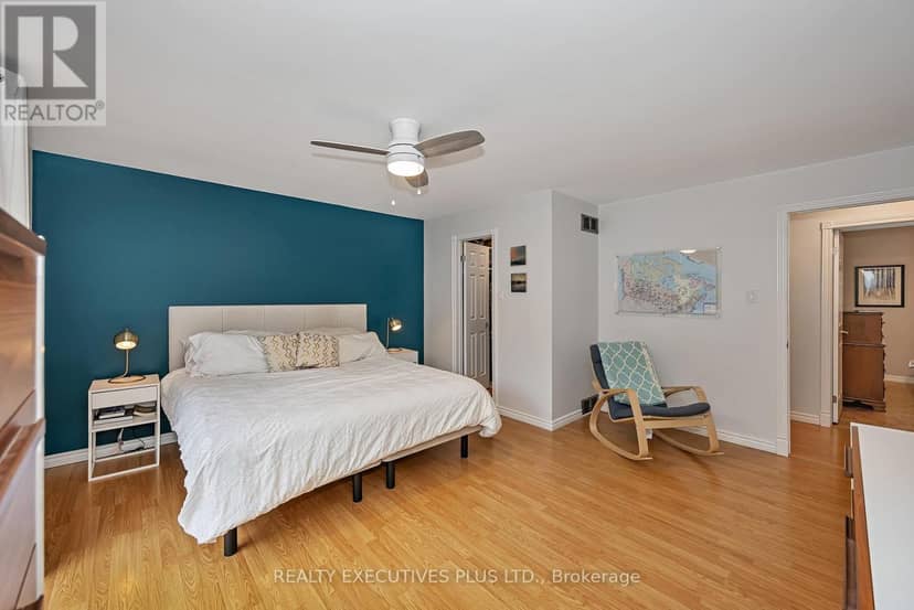 4413 Champlain Street — photo 15 of 40
