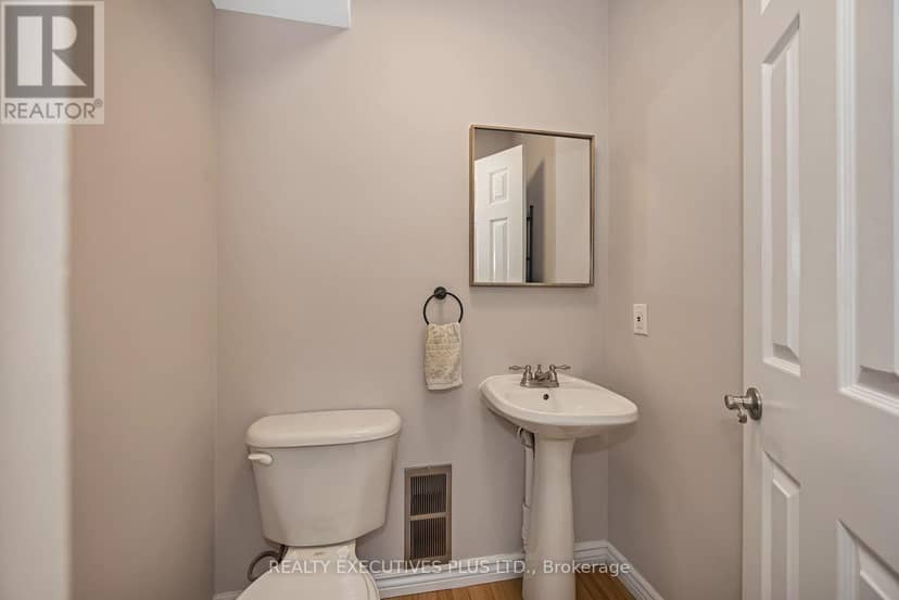 4413 Champlain Street — photo 25 of 40