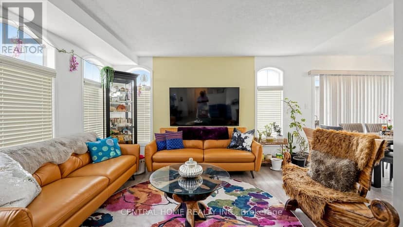 25 Camilleri Road — photo 8 of 36