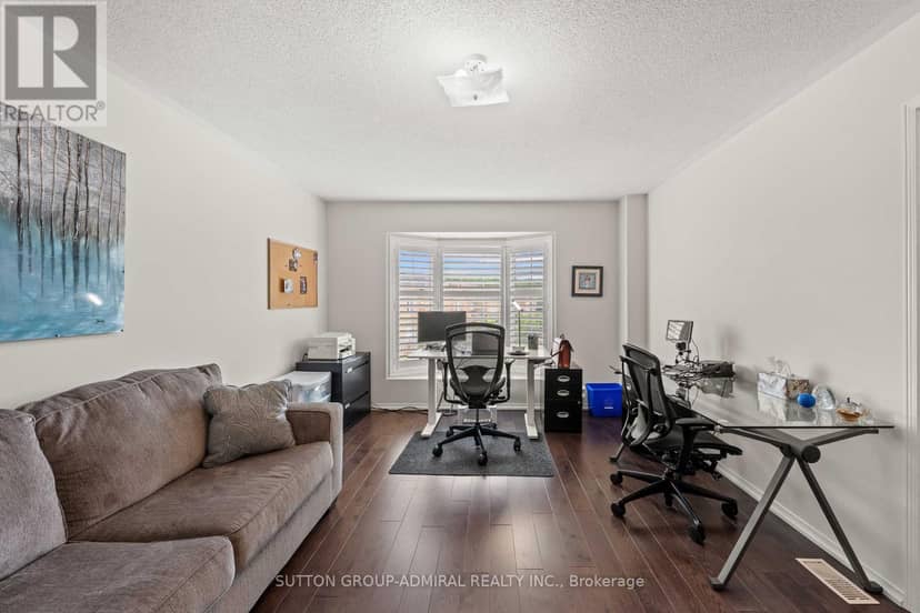 57 Bentwood Crescent — photo 16 of 27