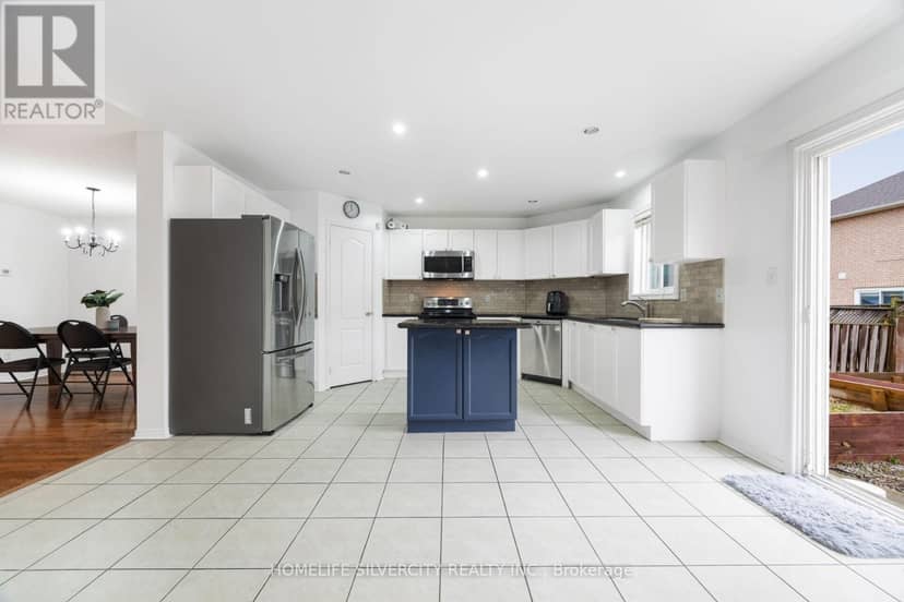 29 Beachpoint Boulevard — photo 19 of 40