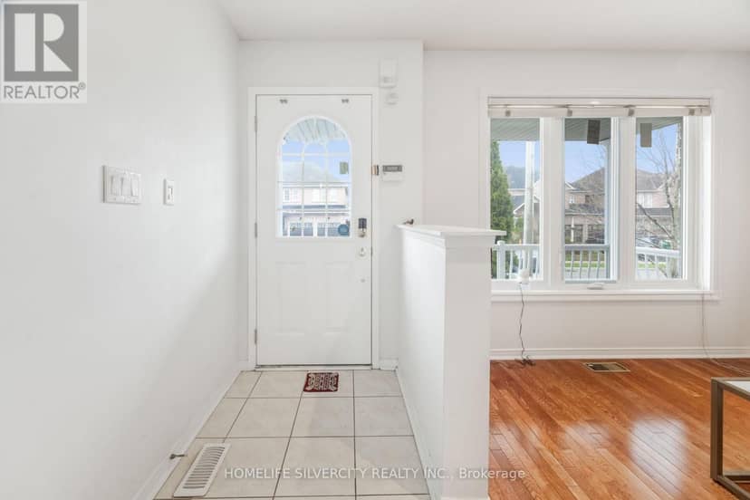 29 Beachpoint Boulevard — photo 6 of 40