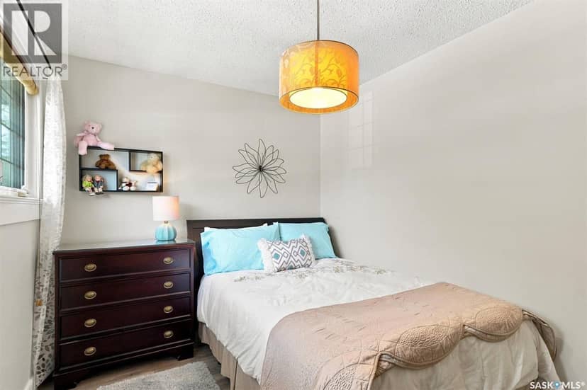 273 Carleton DRIVE — photo 23 of 40
