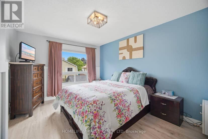 113 Fanshawe Drive — photo 21 of 40